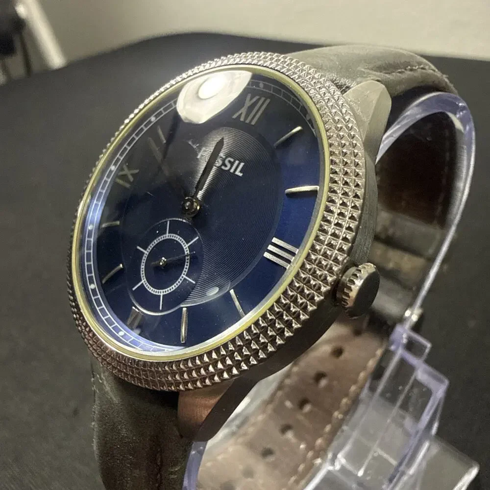 Fossil up auction